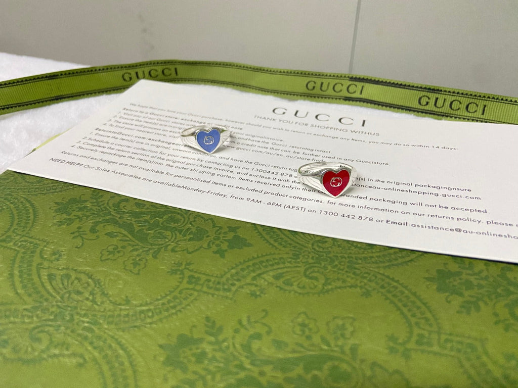 Double Gucci Interlocking Gucci Red Enamel Heart Ring